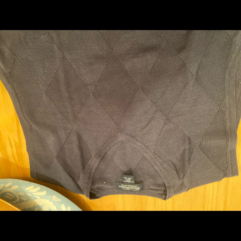 Vest - Picture 2 of 3